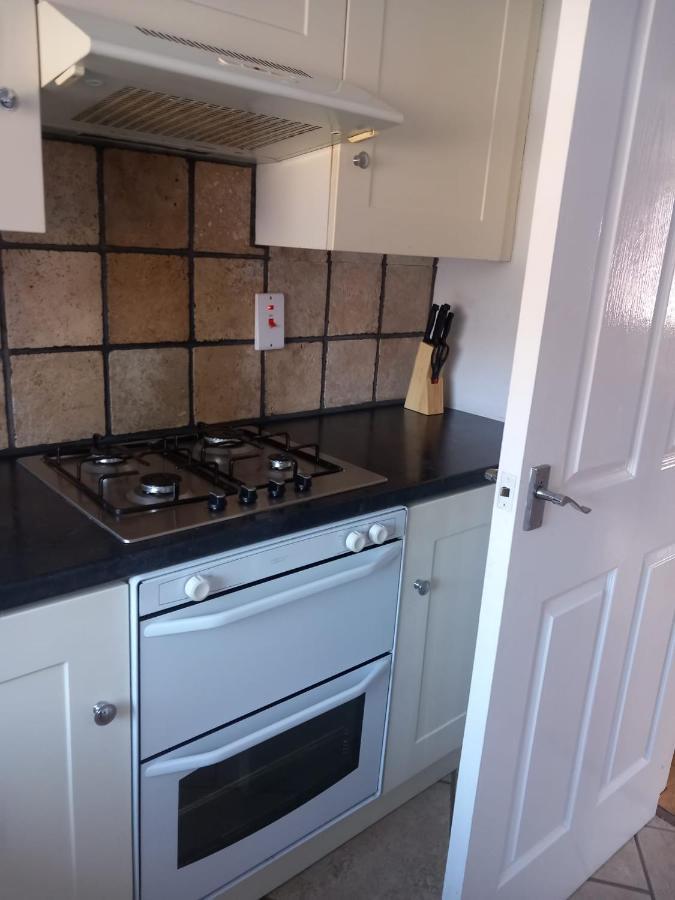 Penllech House - Huku Kwetu Notts - 3 Bedroom Spacious Lovely And Cosy With A Free Parking- Affordable And Suitable To Group Business Travellers Nottingham Exterior foto