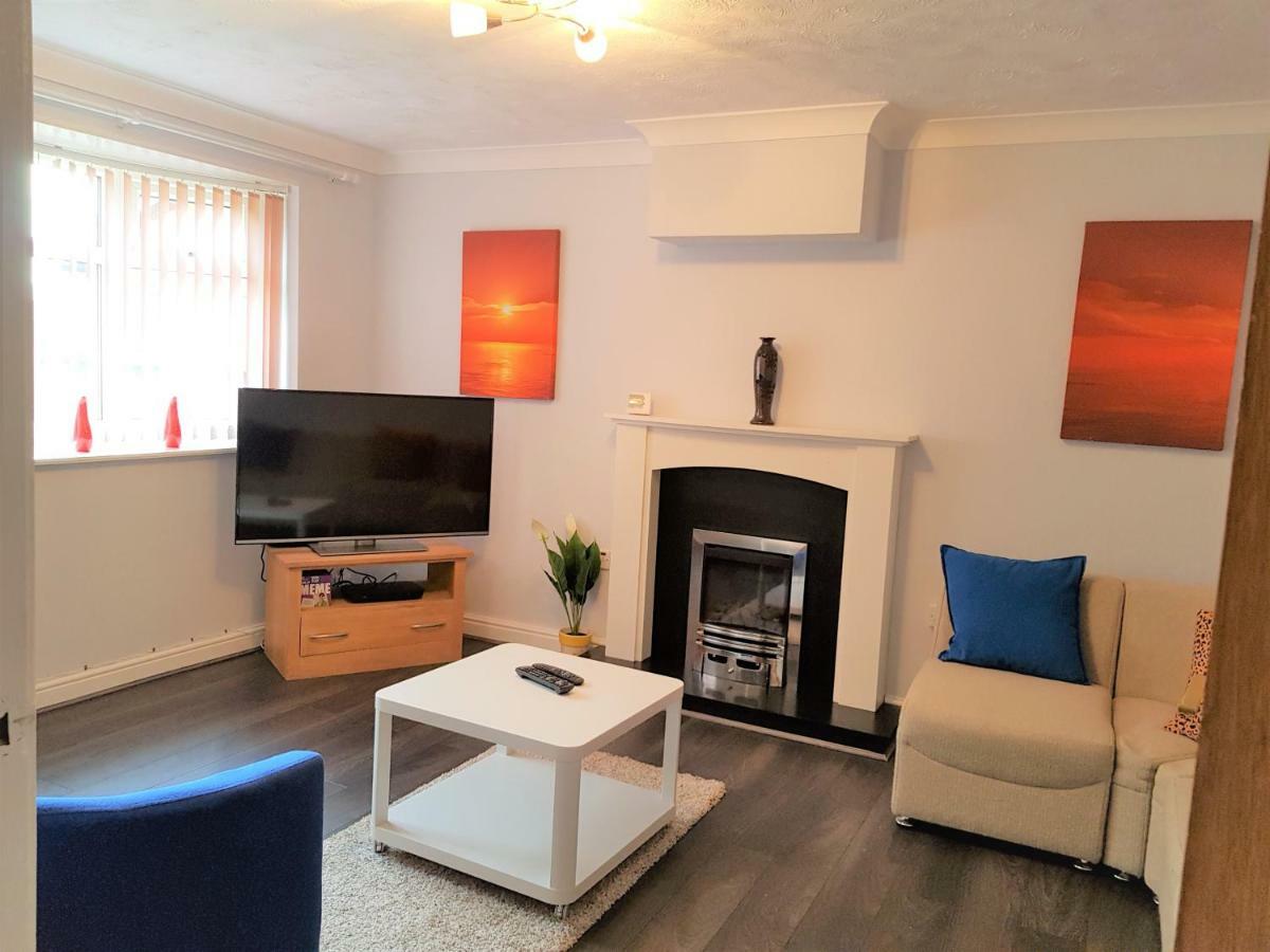 Penllech House - Huku Kwetu Notts - 3 Bedroom Spacious Lovely And Cosy With A Free Parking- Affordable And Suitable To Group Business Travellers Nottingham Exterior foto